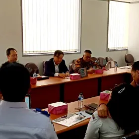 Foto Rapat dengan DJKA tentang Proyek2 Skema PPP<br>23 April 2019 20190423_djka_8_new_projects_2
